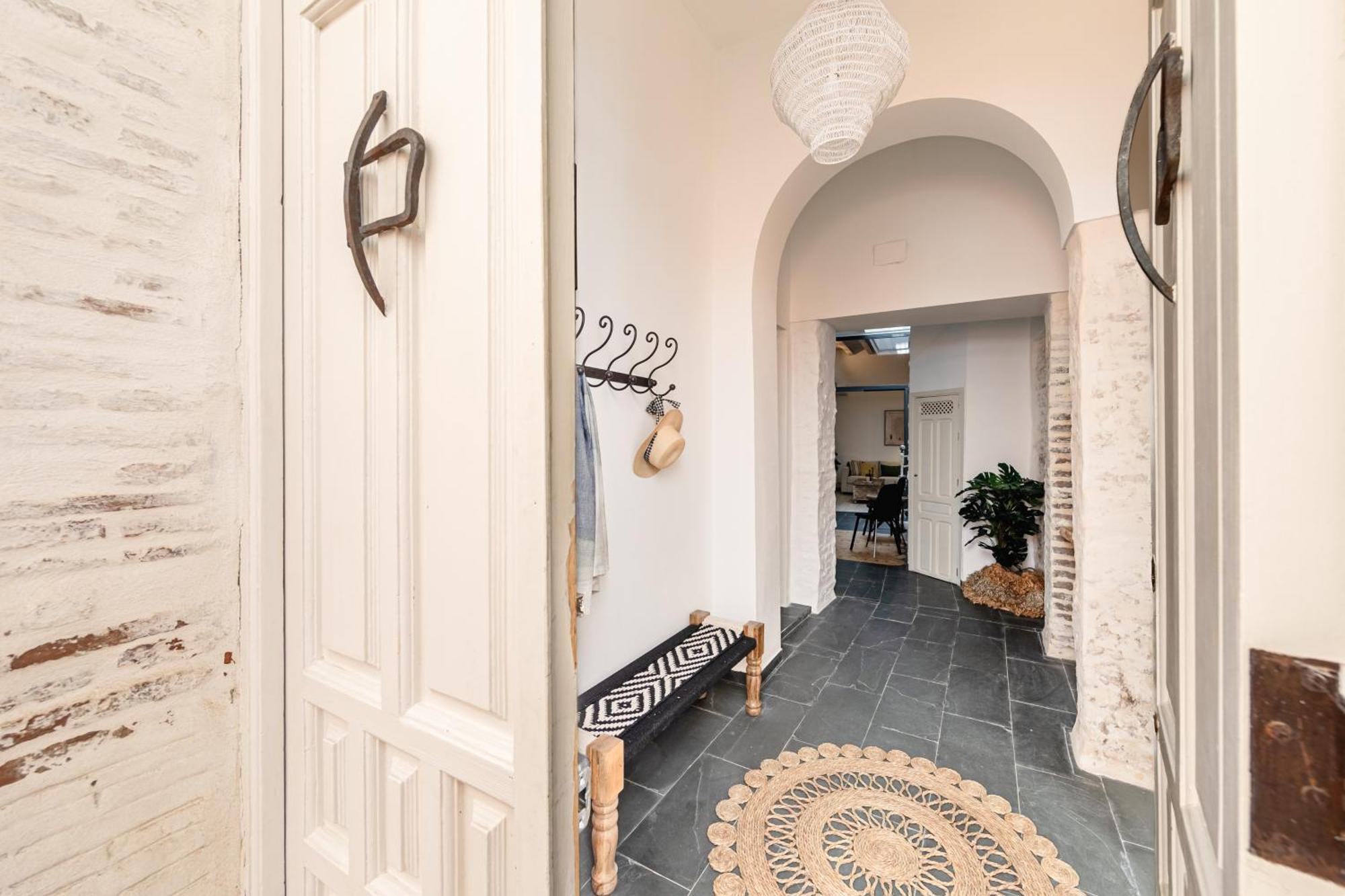Villa Ohliving Clavijo à Séville Extérieur photo